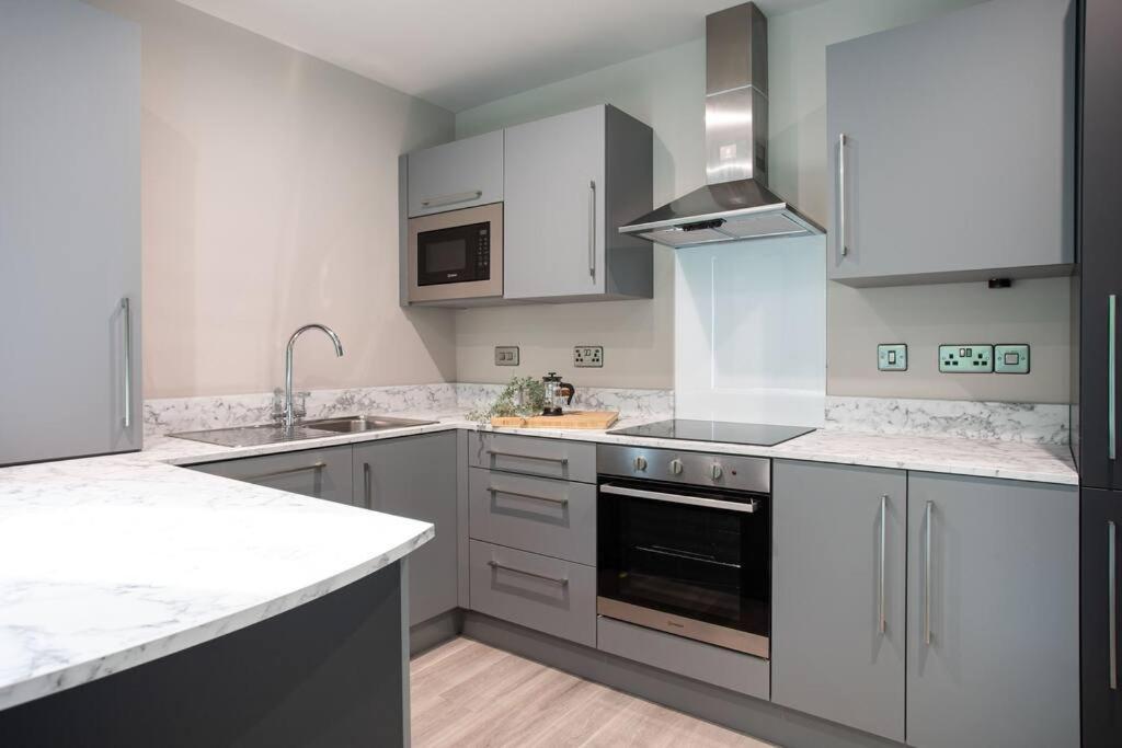 Modern 2Br With Balcony Next To The City Airport Bhd - Free Parking 贝尔法斯特 外观 照片